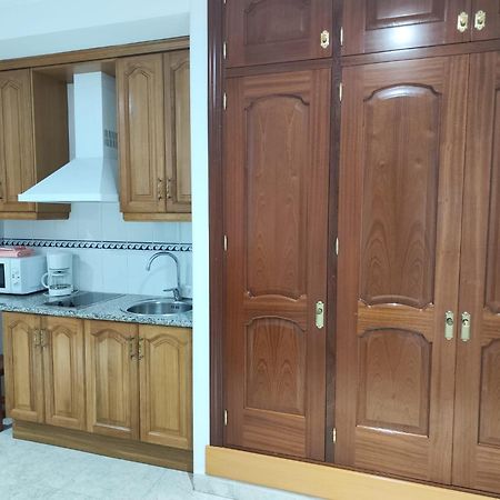 Apartamentos Leonor Carihuela Torremolinos Esterno foto