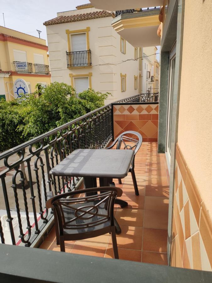 Apartamentos Leonor Carihuela Torremolinos Esterno foto