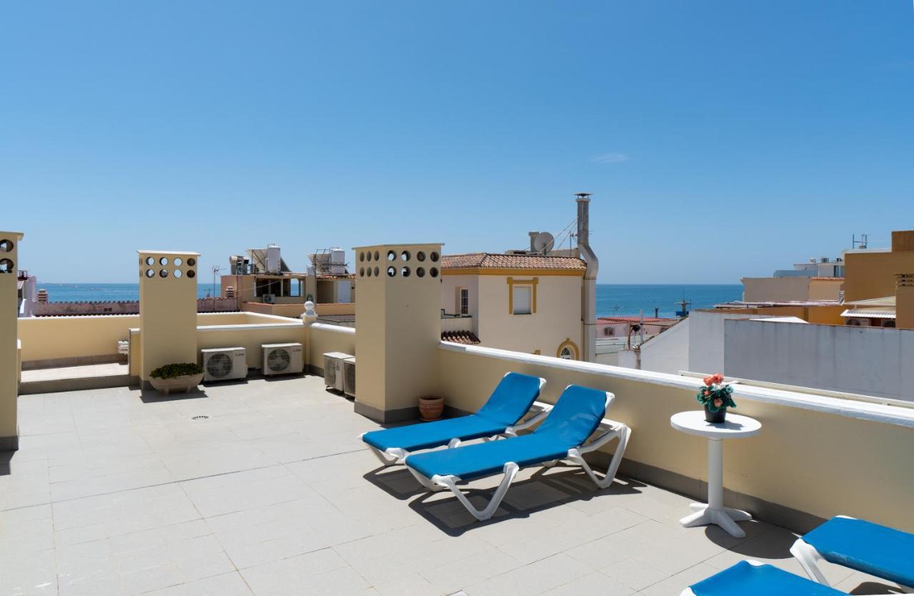 Apartamentos Leonor Carihuela Torremolinos Esterno foto