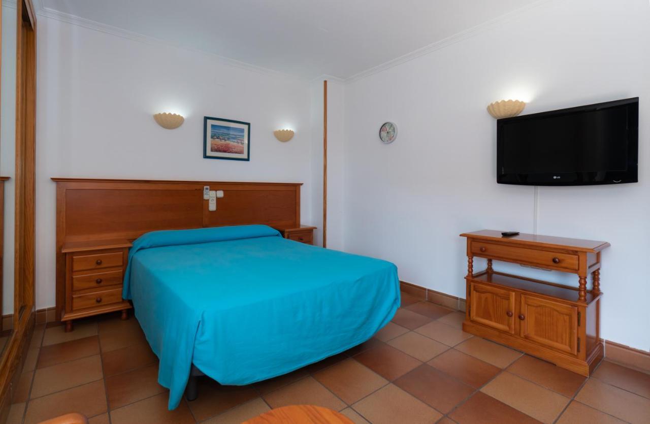 Apartamentos Leonor Carihuela Torremolinos Esterno foto