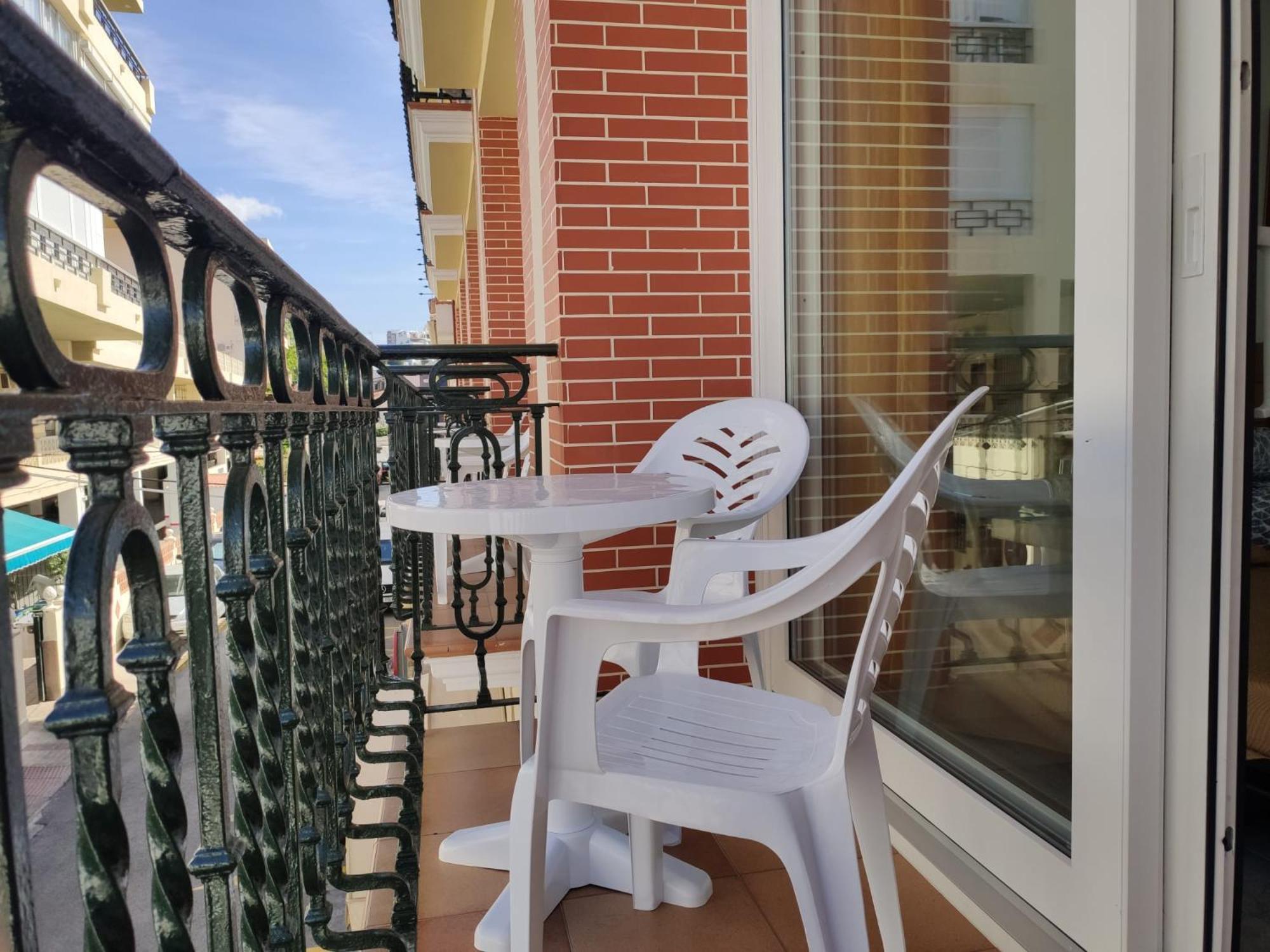 Apartamentos Leonor Carihuela Torremolinos Esterno foto