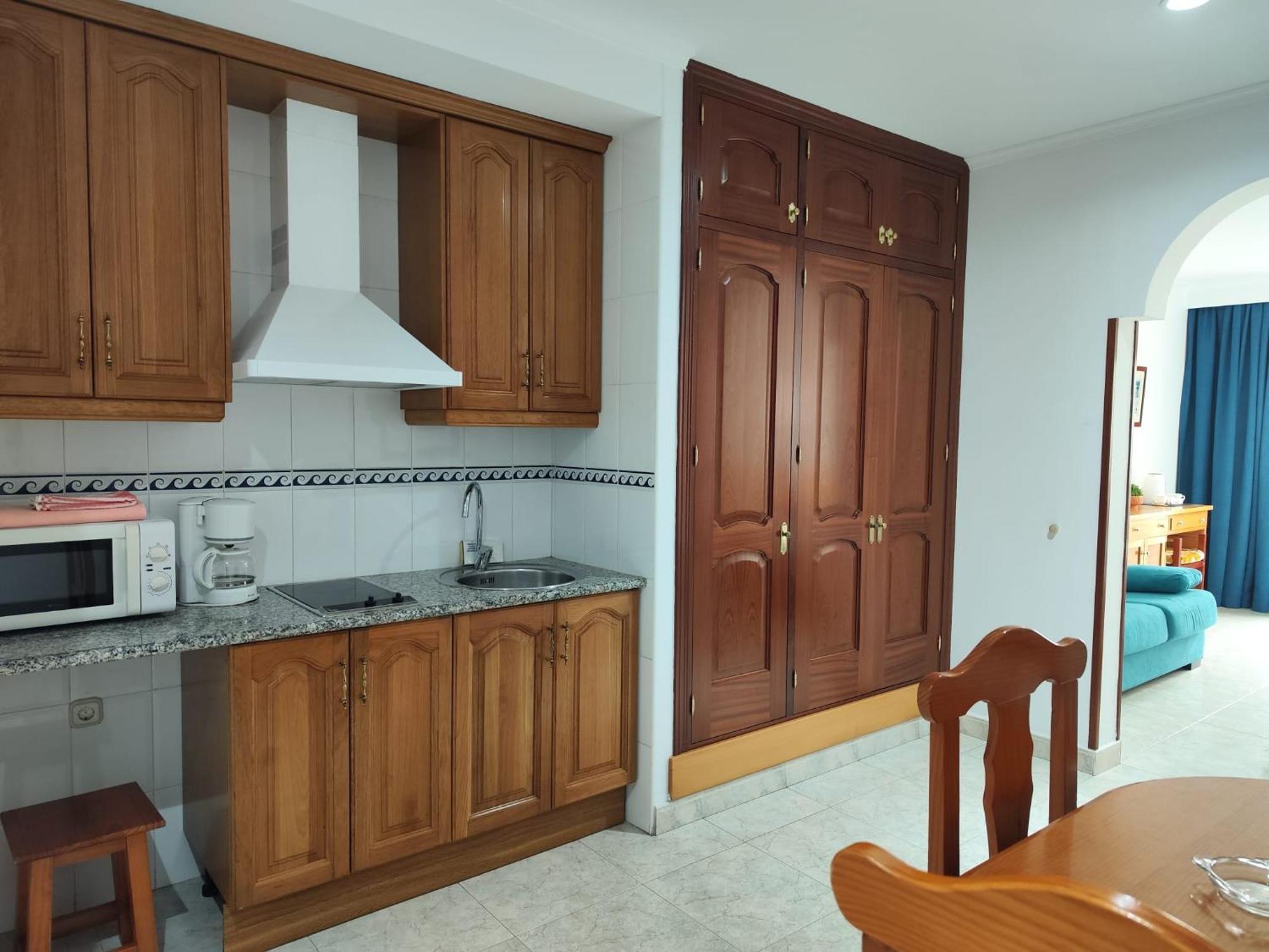 Apartamentos Leonor Carihuela Torremolinos Esterno foto