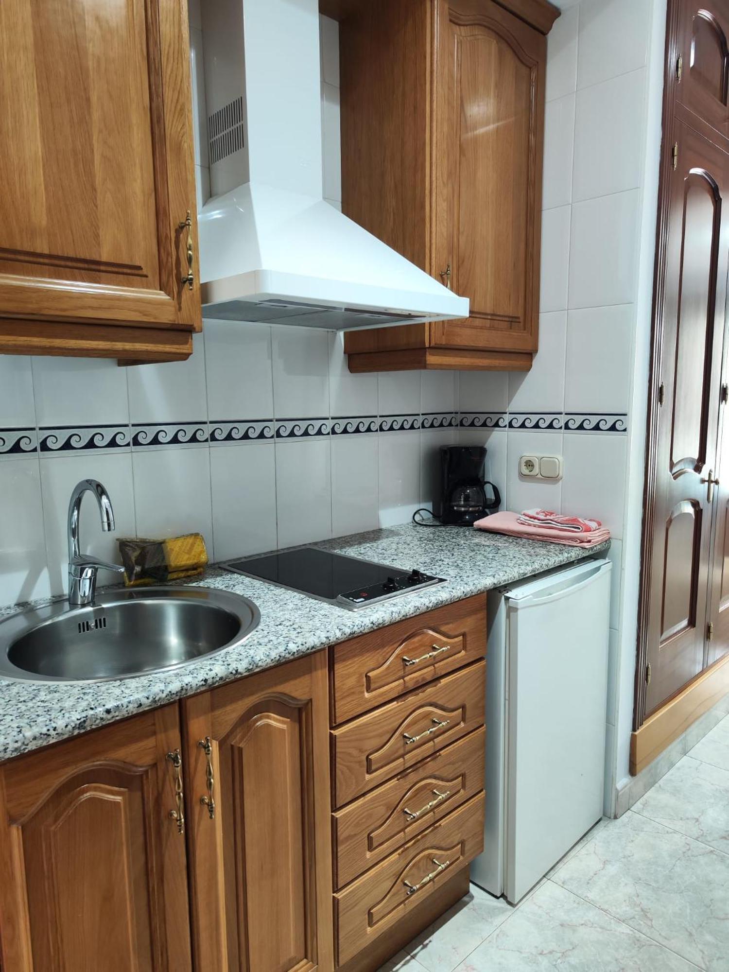 Apartamentos Leonor Carihuela Torremolinos Esterno foto
